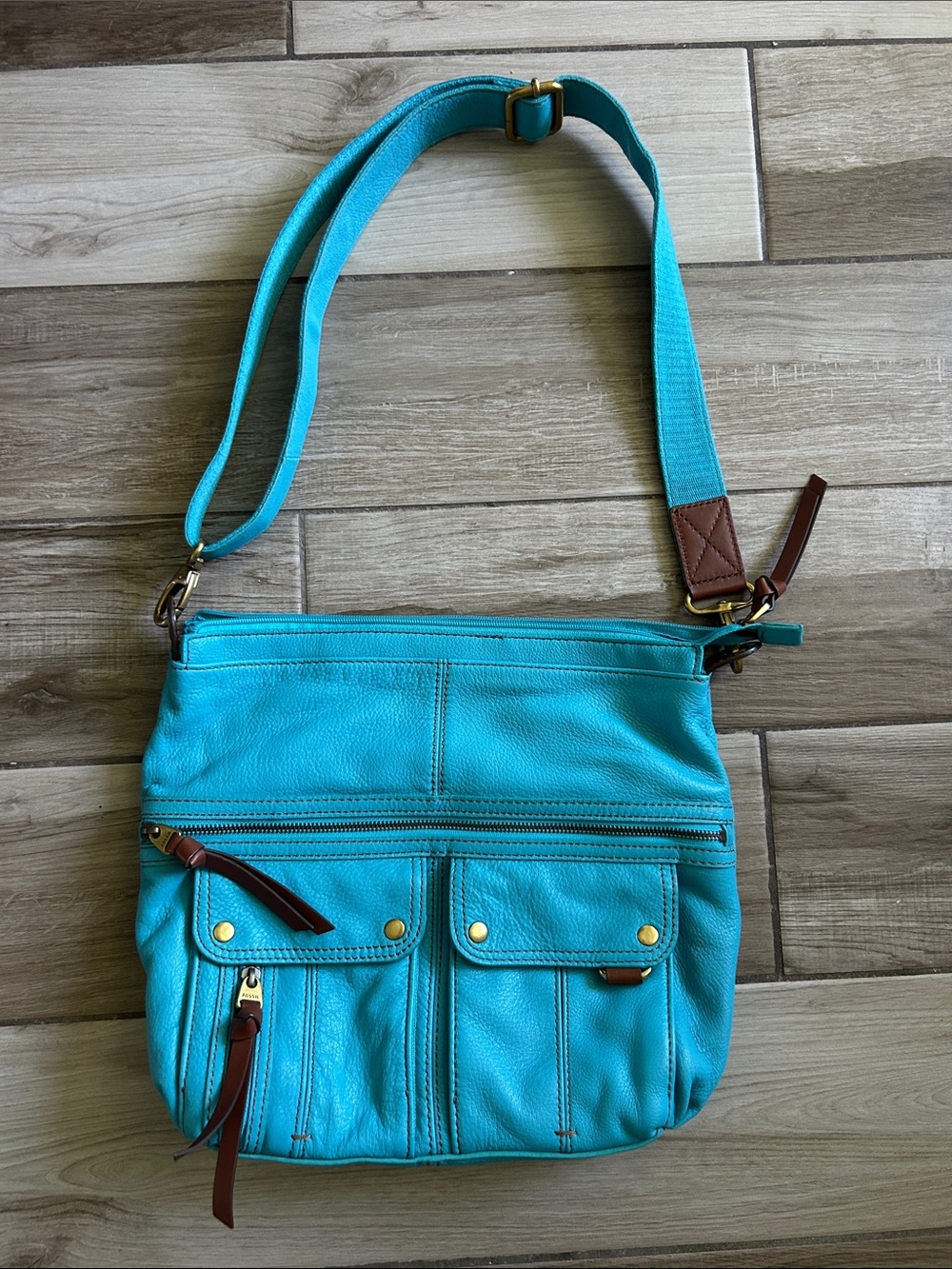 FOSSIL Turquoise Crossbody Shoulder Bag - Stylish Everyday Tote